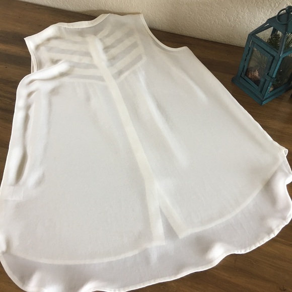 Beautiful Pleione blouse - Picture 2 of 5